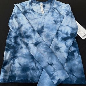 LULU LEMON LONG SLEEVE NWT SIZE 12